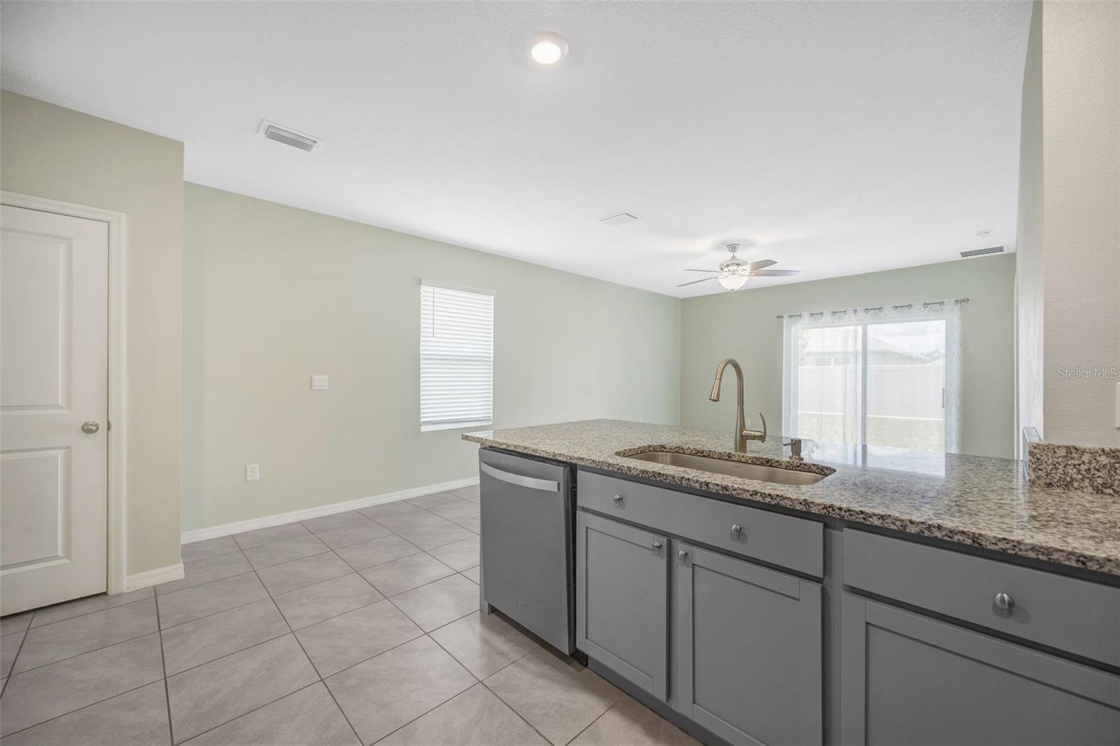 33801 JASMINE STAR LOOP, WESLEY CHAPEL, FL — photo 11