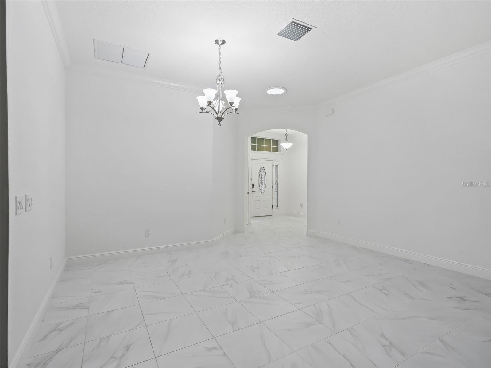 3556 MISTLETOE CT, THE VILLAGES, FL — photo 13