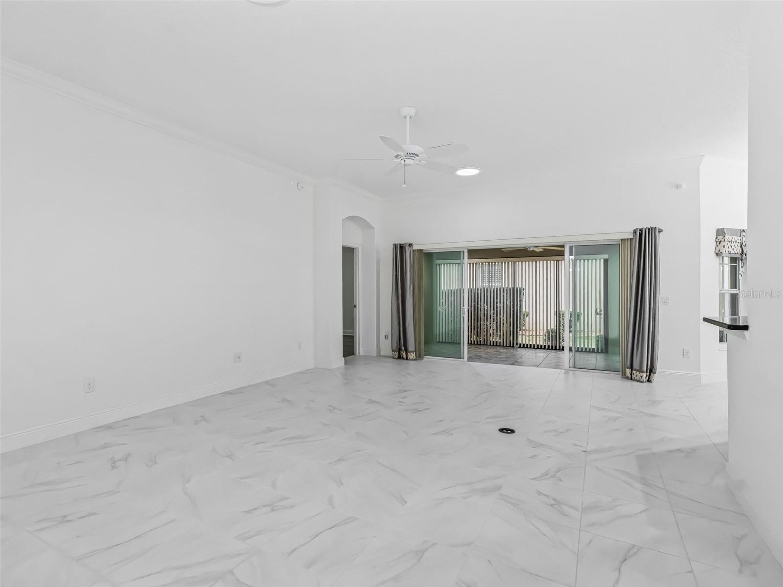 3556 MISTLETOE CT, THE VILLAGES, FL — photo 14
