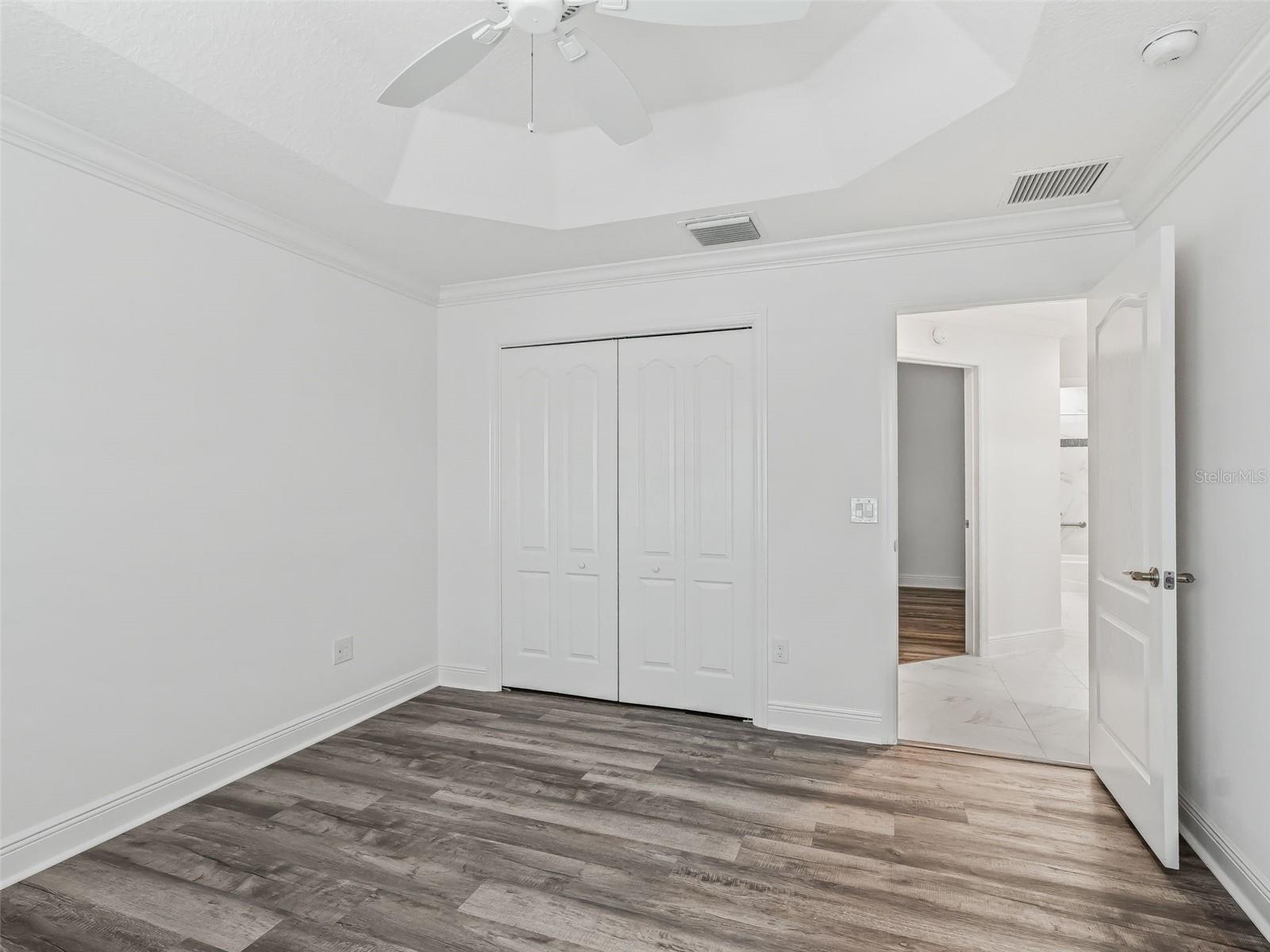 3556 MISTLETOE CT, THE VILLAGES, FL — photo 39