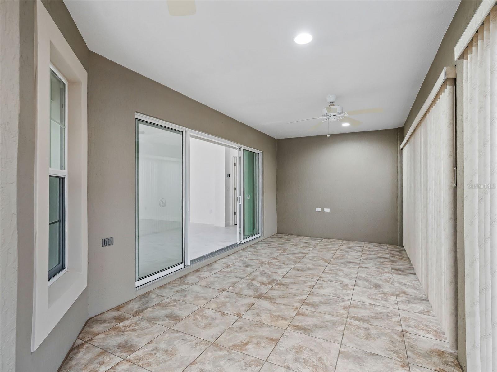 3556 MISTLETOE CT, THE VILLAGES, FL — photo 49