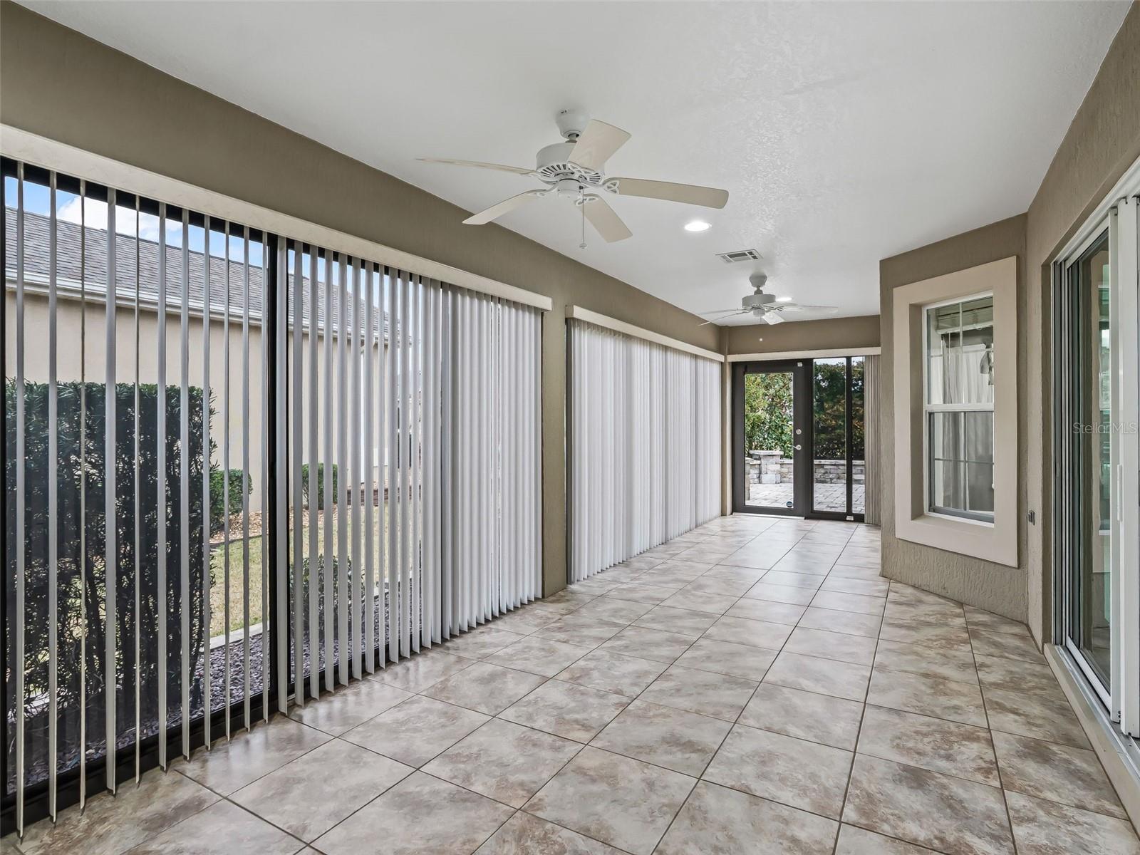 3556 MISTLETOE CT, THE VILLAGES, FL — photo 51