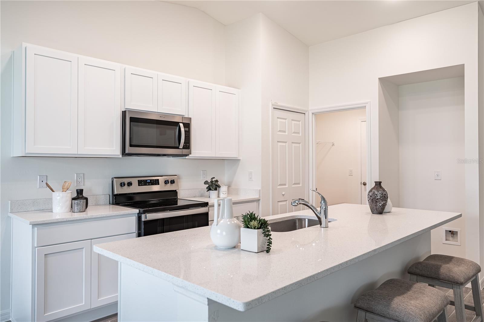 2043 BROAD RANCH DR, PORT CHARLOTTE, FL — photo 2