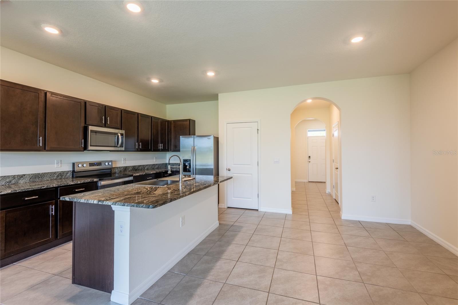 34310 REDWOOD DAWN LN, WESLEY CHAPEL, FL — photo 32