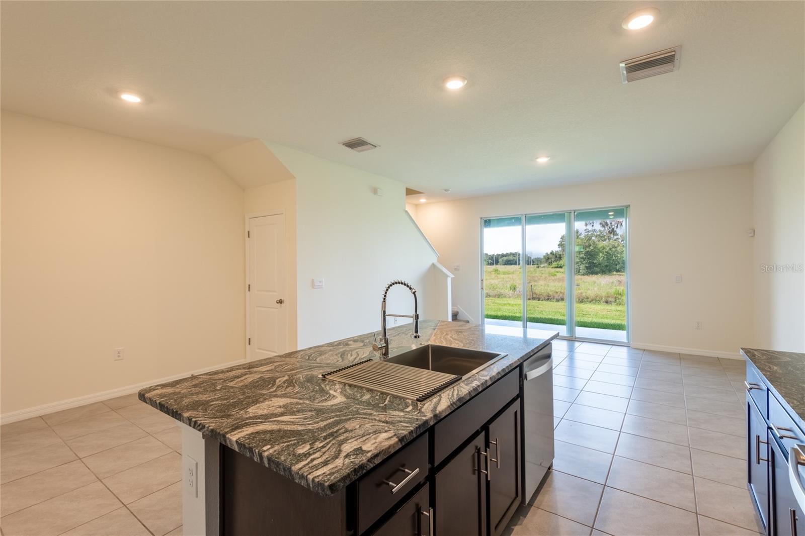 34310 REDWOOD DAWN LN, WESLEY CHAPEL, FL — photo 37