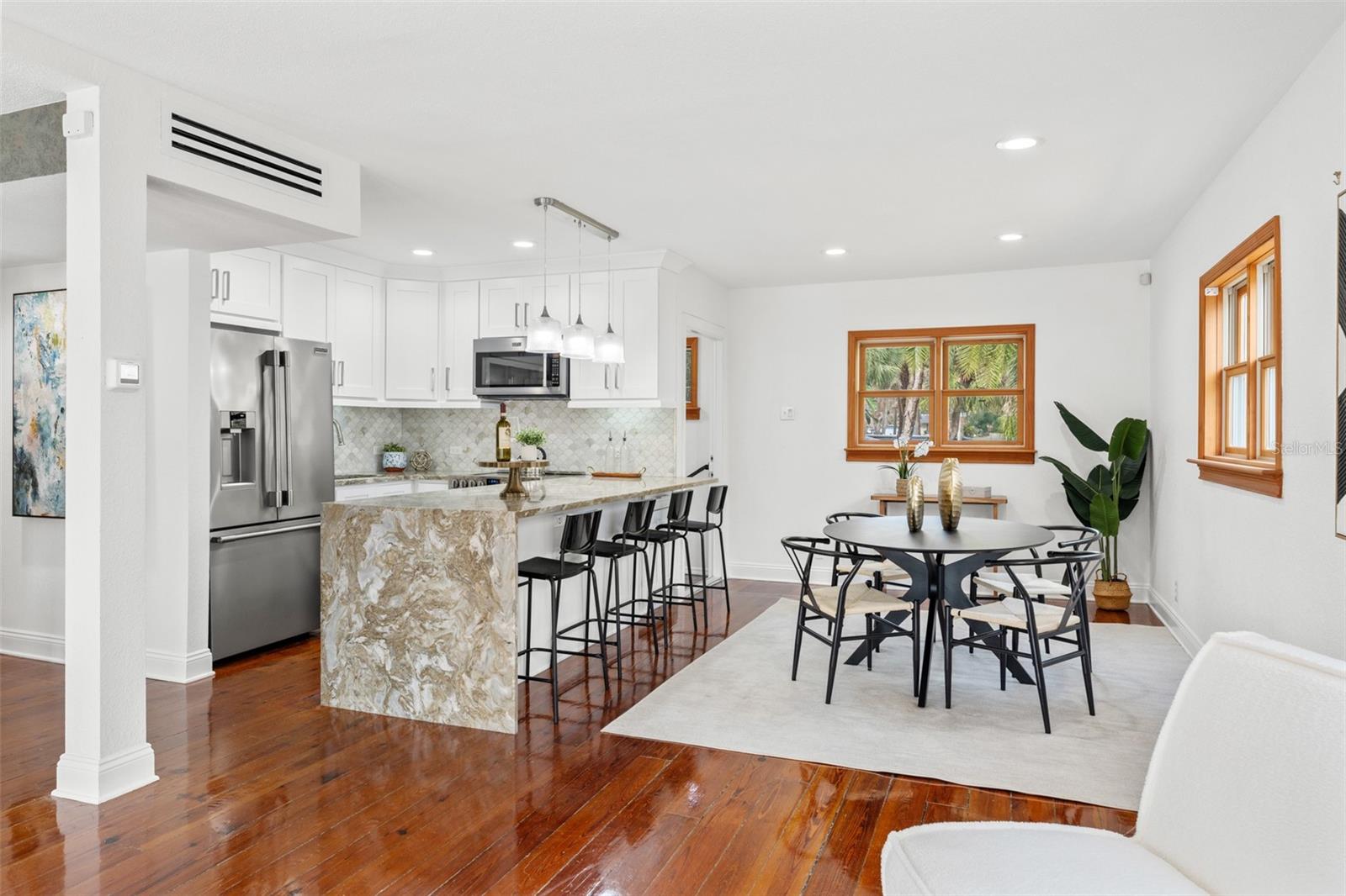 906 W HENRY AVE, TAMPA, FL — photo 17