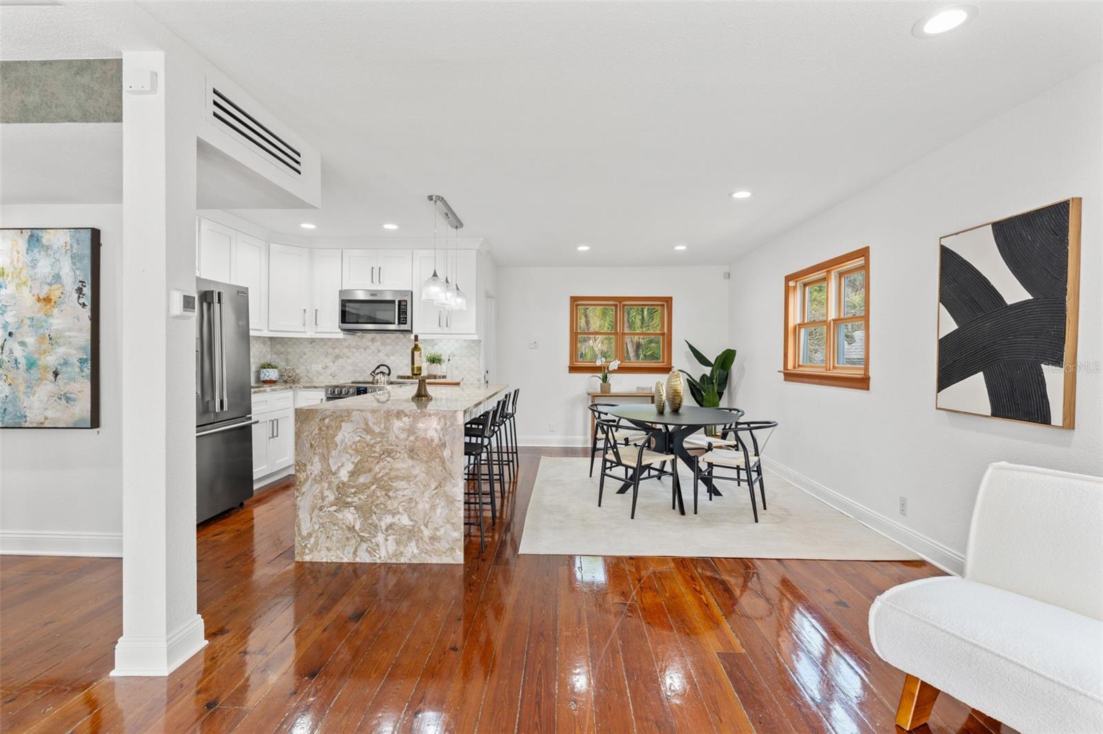 906 W HENRY AVE, TAMPA, FL — photo 18