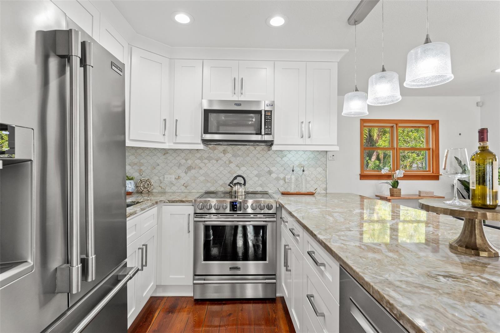 906 W HENRY AVE, TAMPA, FL — photo 25