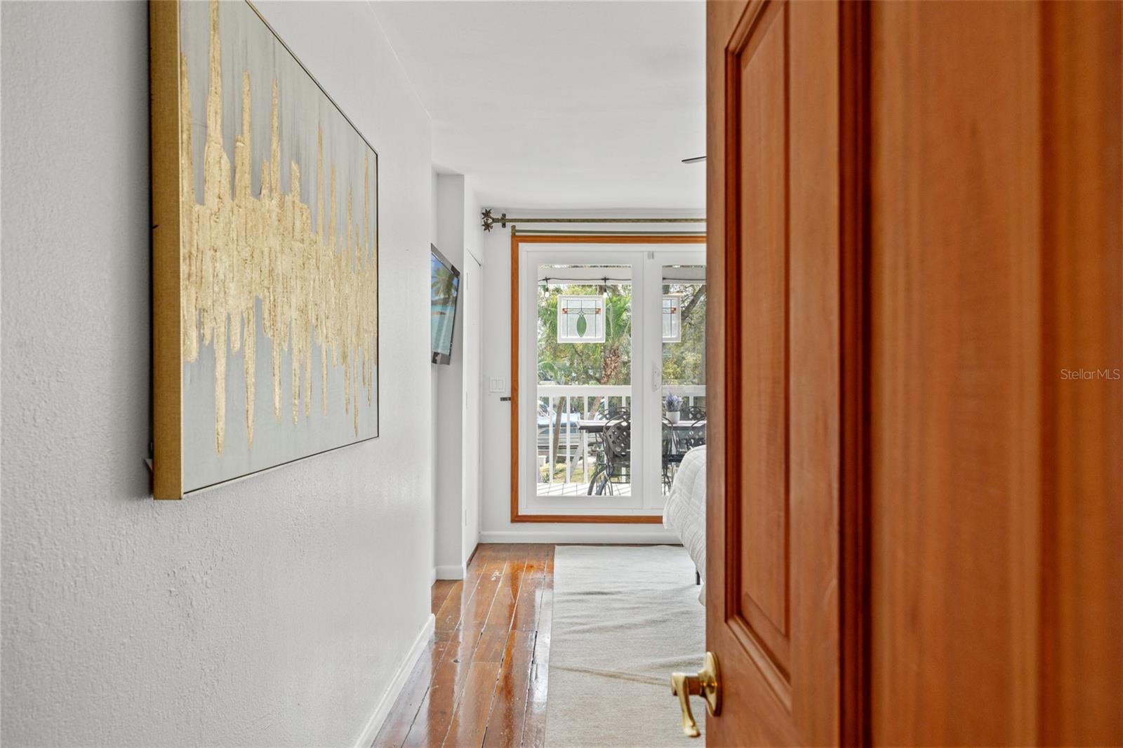 906 W HENRY AVE, TAMPA, FL — photo 39