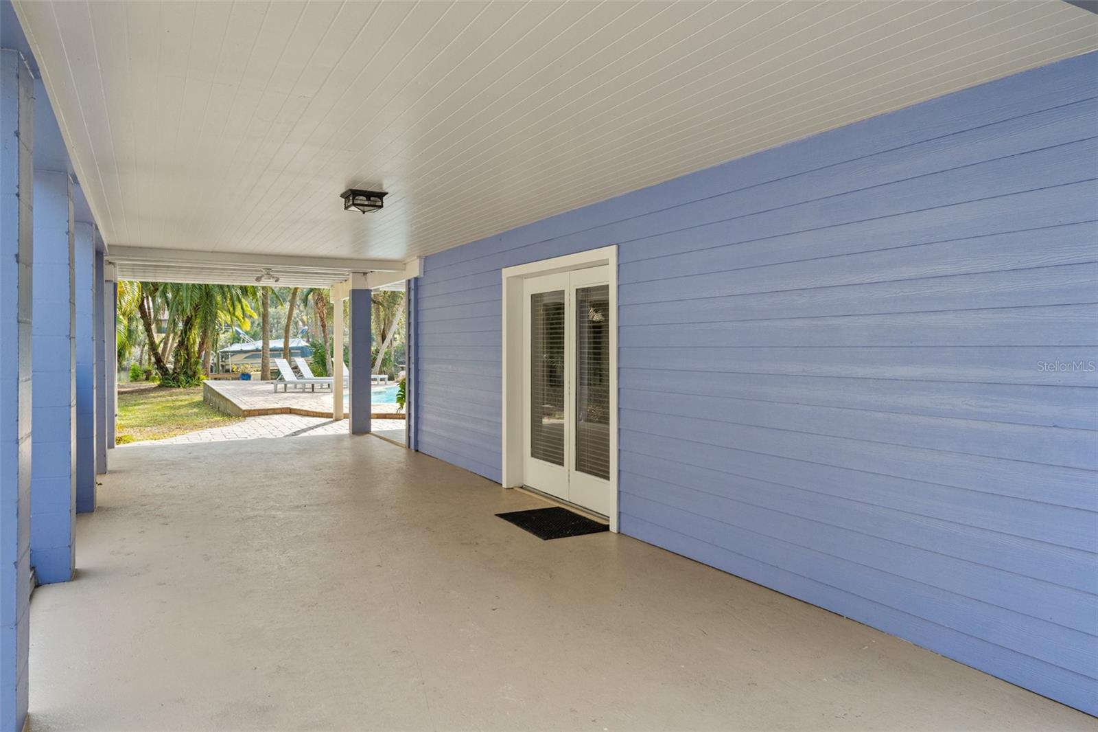 906 W HENRY AVE, TAMPA, FL — photo 58