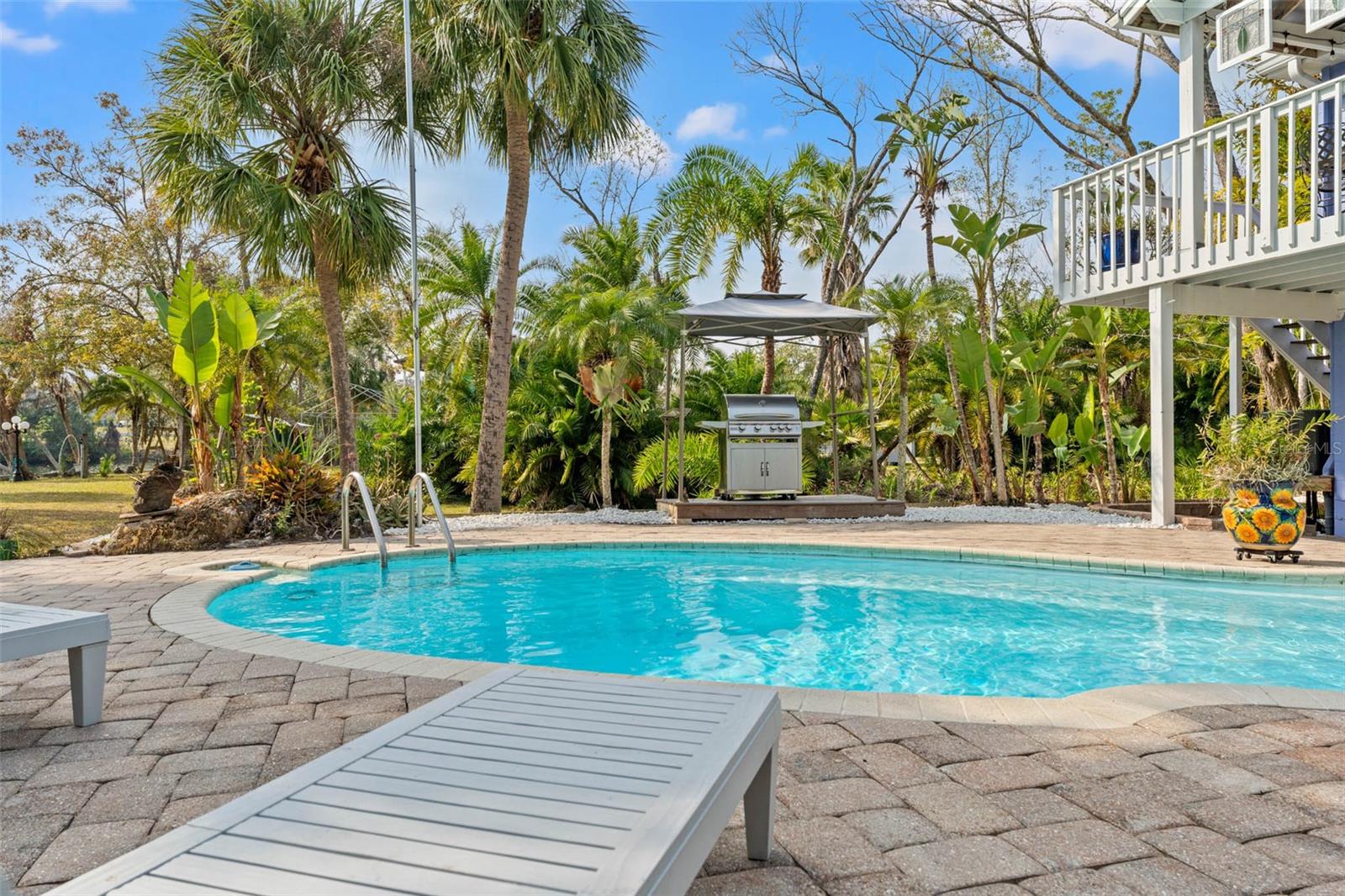 906 W HENRY AVE, TAMPA, FL — photo 77