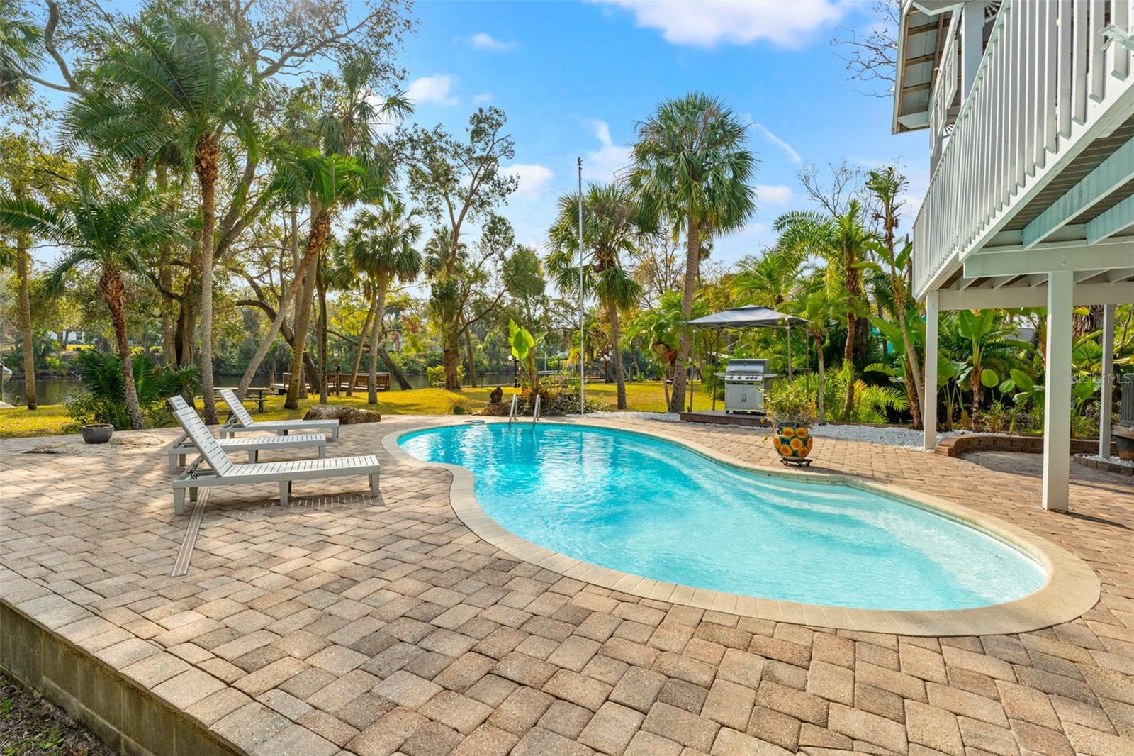 906 W HENRY AVE, TAMPA, FL — photo 80