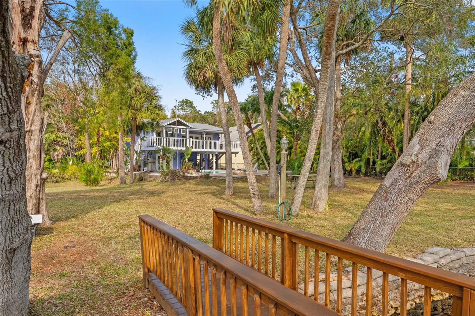 906 W HENRY AVE, TAMPA, FL — photo 86
