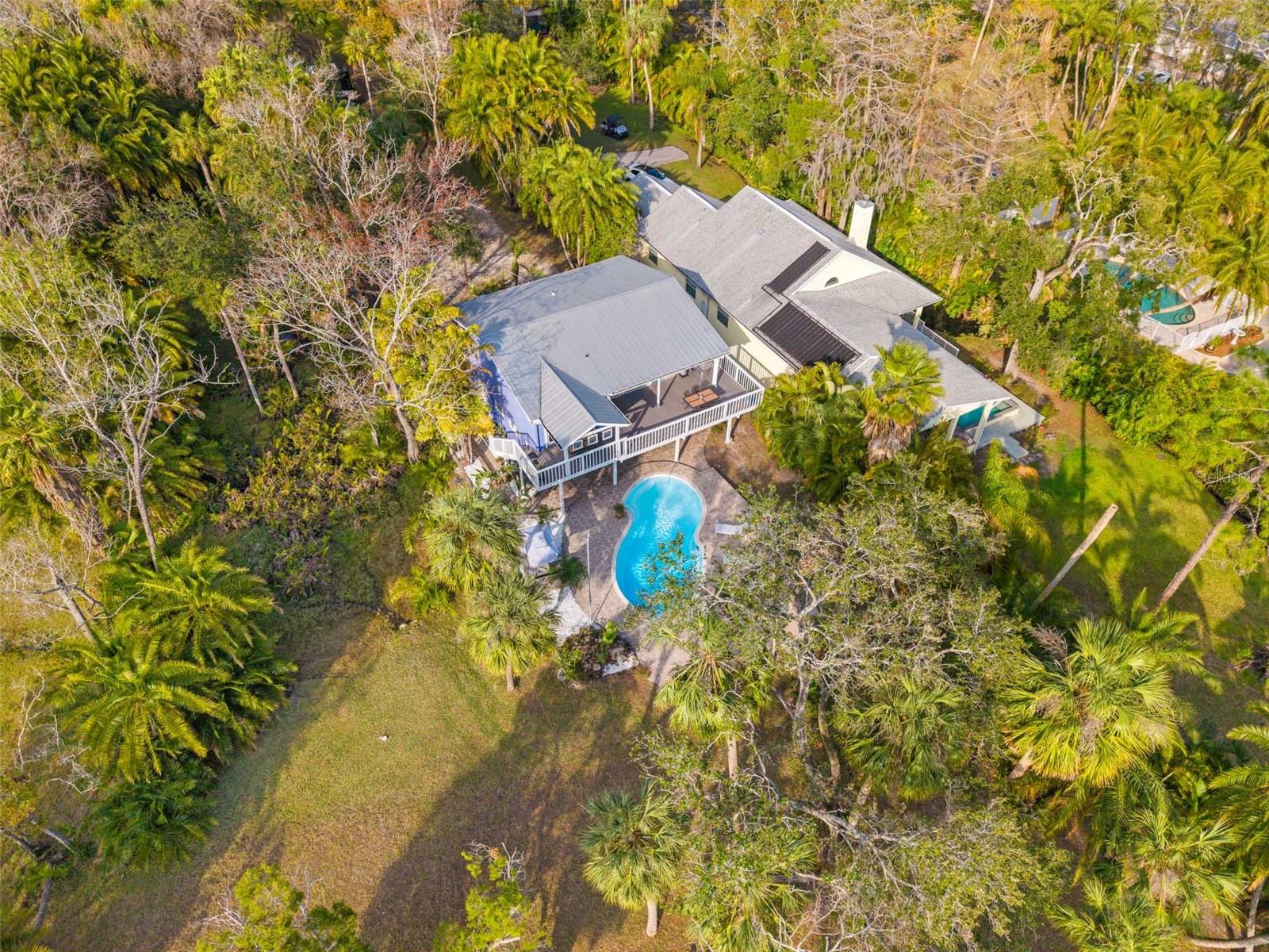 906 W HENRY AVE, TAMPA, FL — photo 92