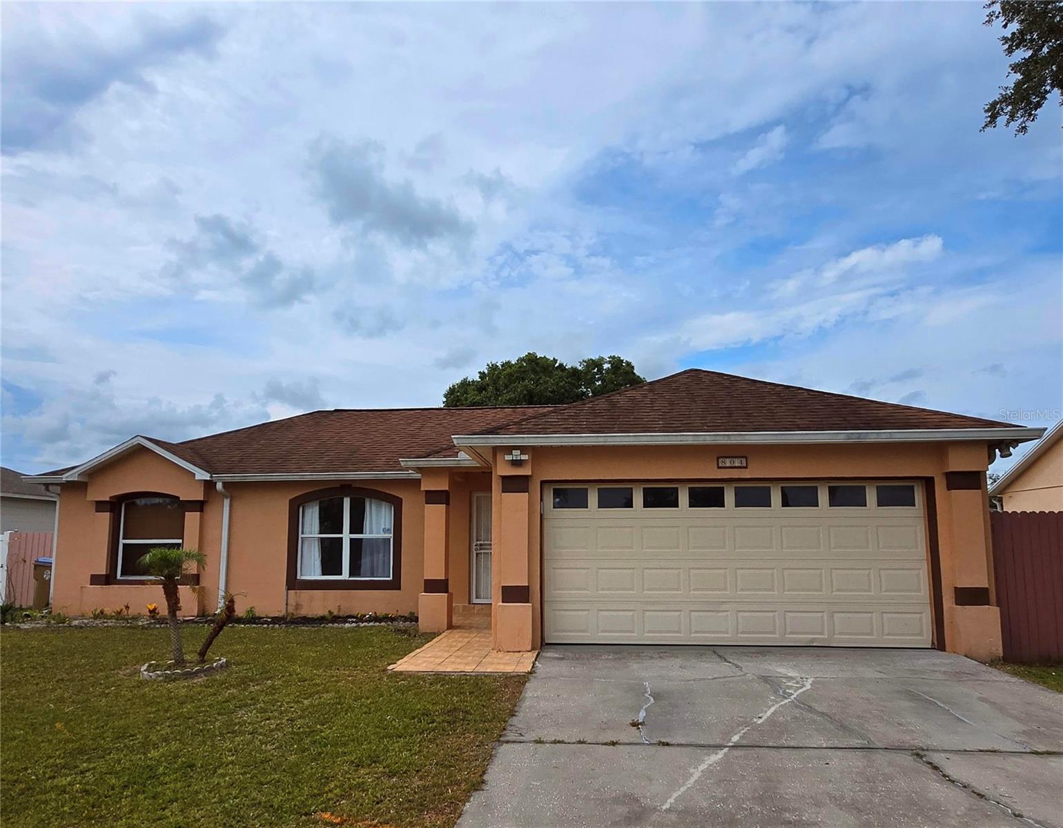 804 CARROUSEL LN, KISSIMMEE, FL