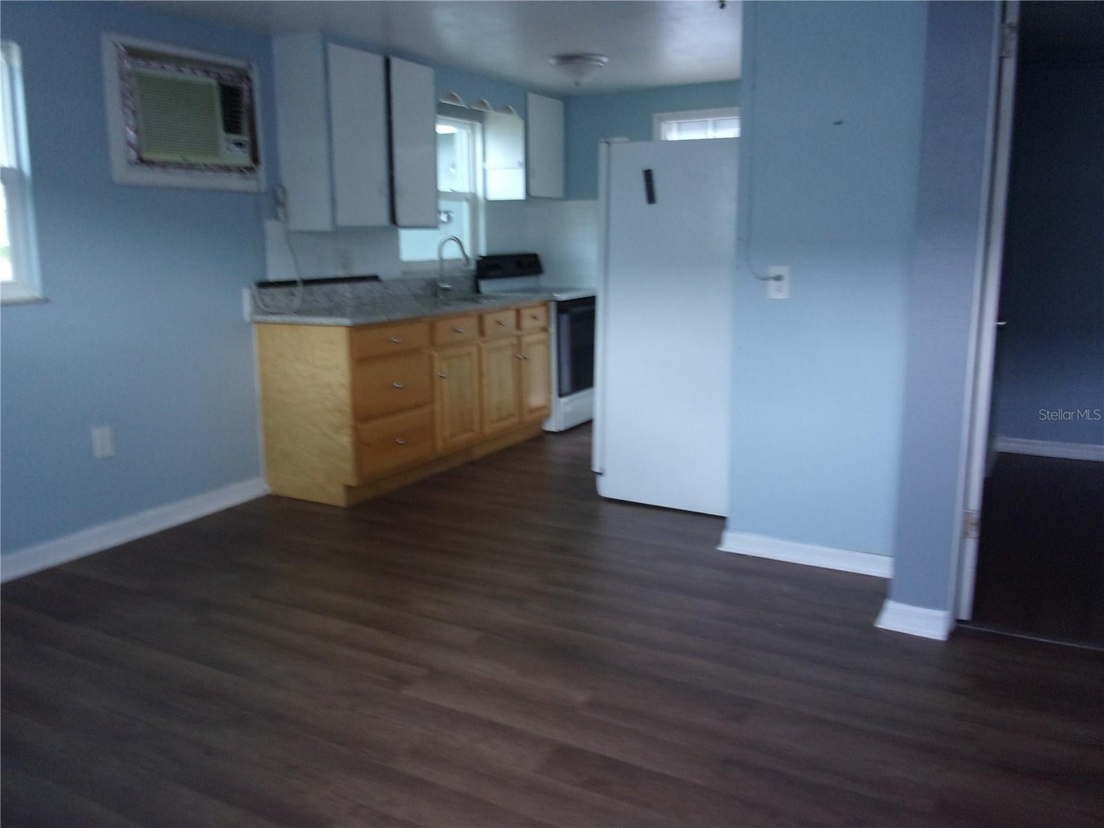 5206 7TH ST, ZEPHYRHILLS, FL — photo 7