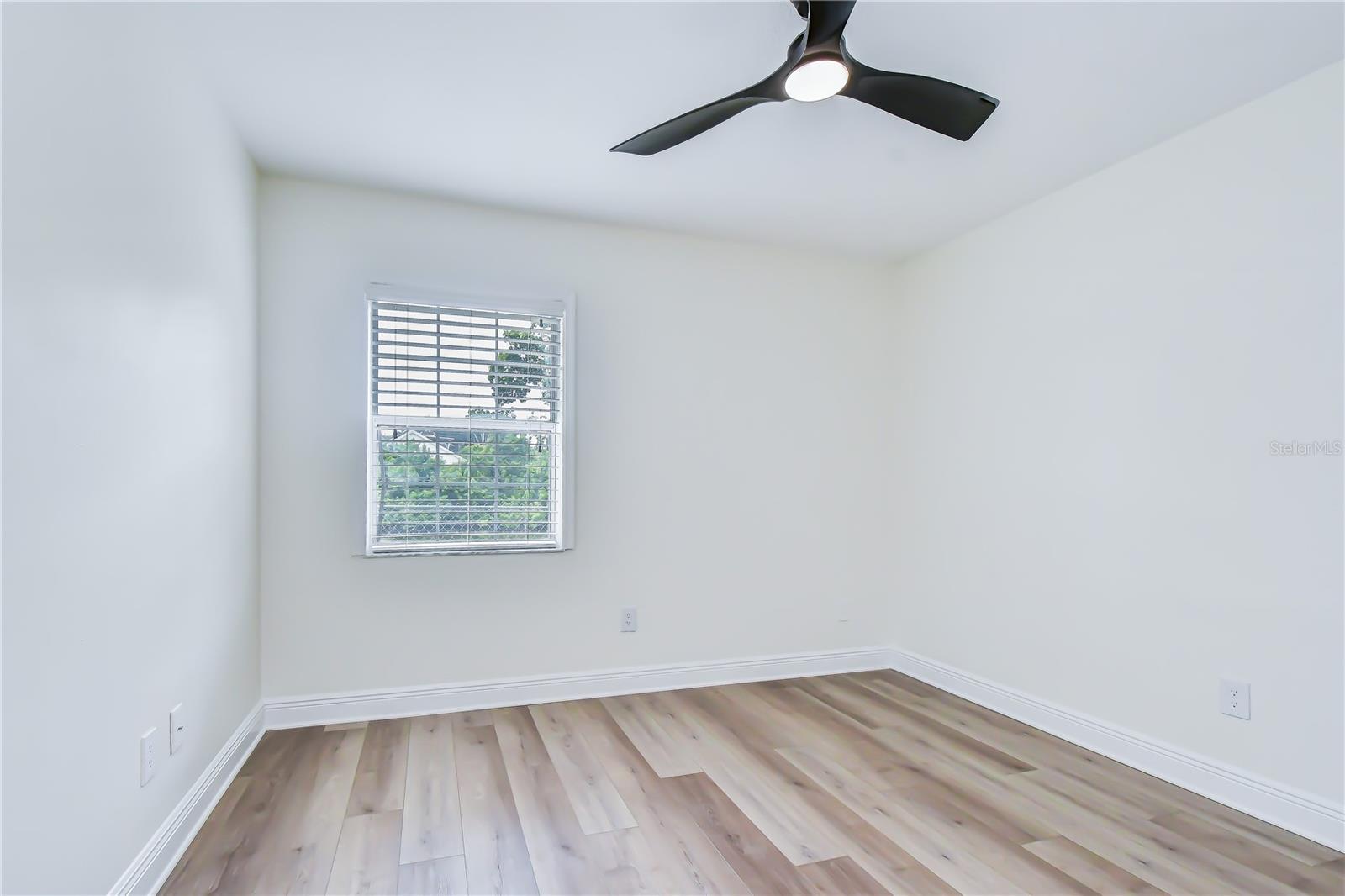 2101 W HAMILTON AVE, TAMPA, FL — photo 15