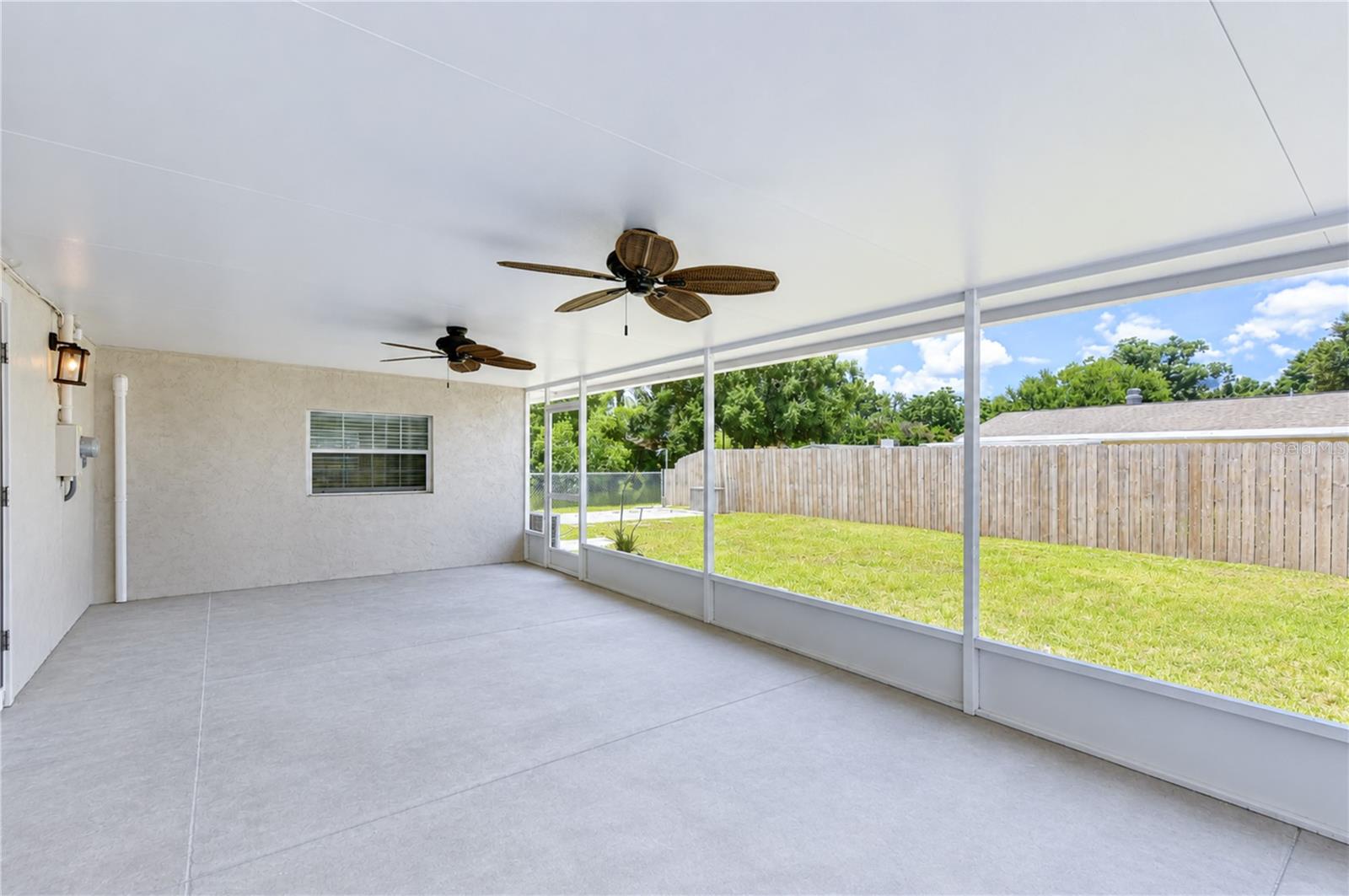 2101 W HAMILTON AVE, TAMPA, FL — photo 25