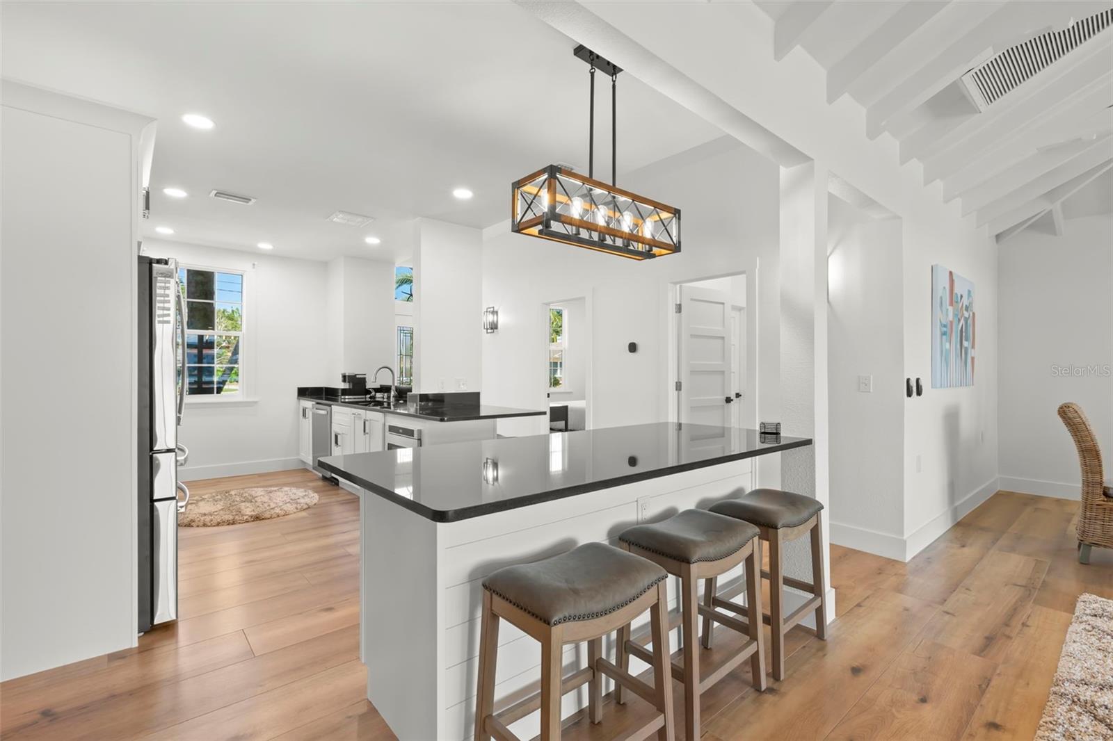 819 BAY ESPLANADE, CLEARWATER BEACH, FL — photo 15