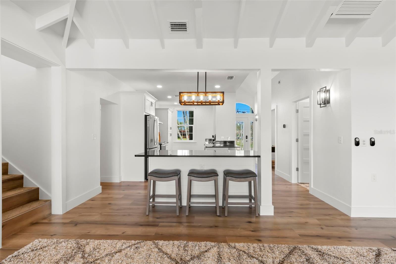 819 BAY ESPLANADE, CLEARWATER BEACH, FL — photo 21