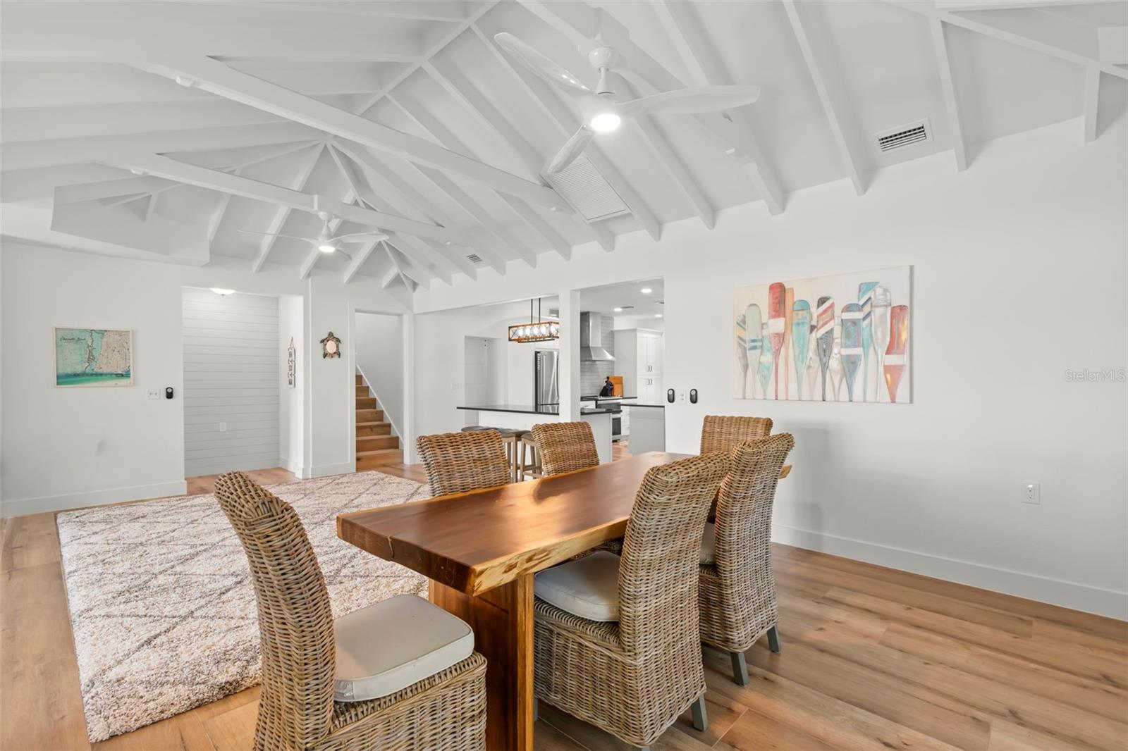 819 BAY ESPLANADE, CLEARWATER BEACH, FL — photo 27