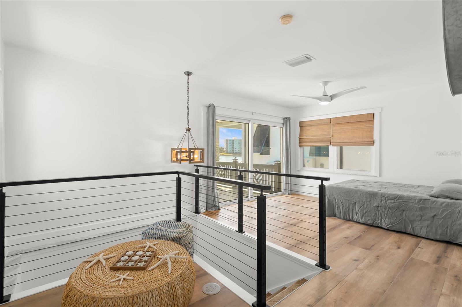 819 BAY ESPLANADE, CLEARWATER BEACH, FL — photo 48
