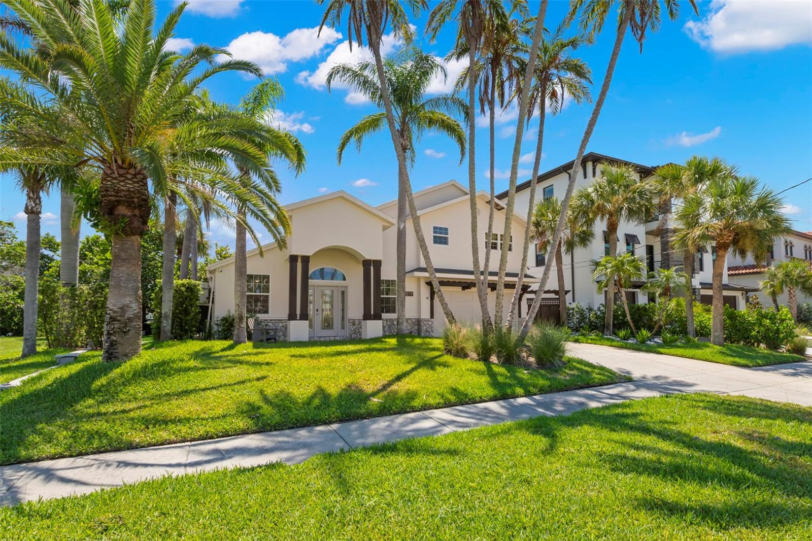 819 BAY ESPLANADE, CLEARWATER BEACH, FL — photo 56
