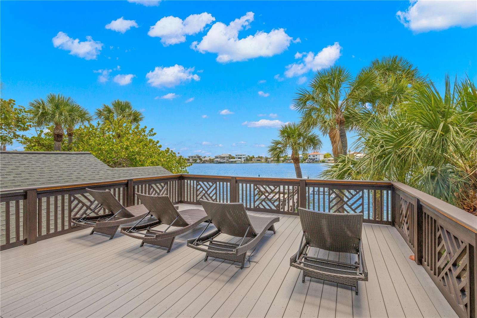 819 BAY ESPLANADE, CLEARWATER BEACH, FL — photo 9