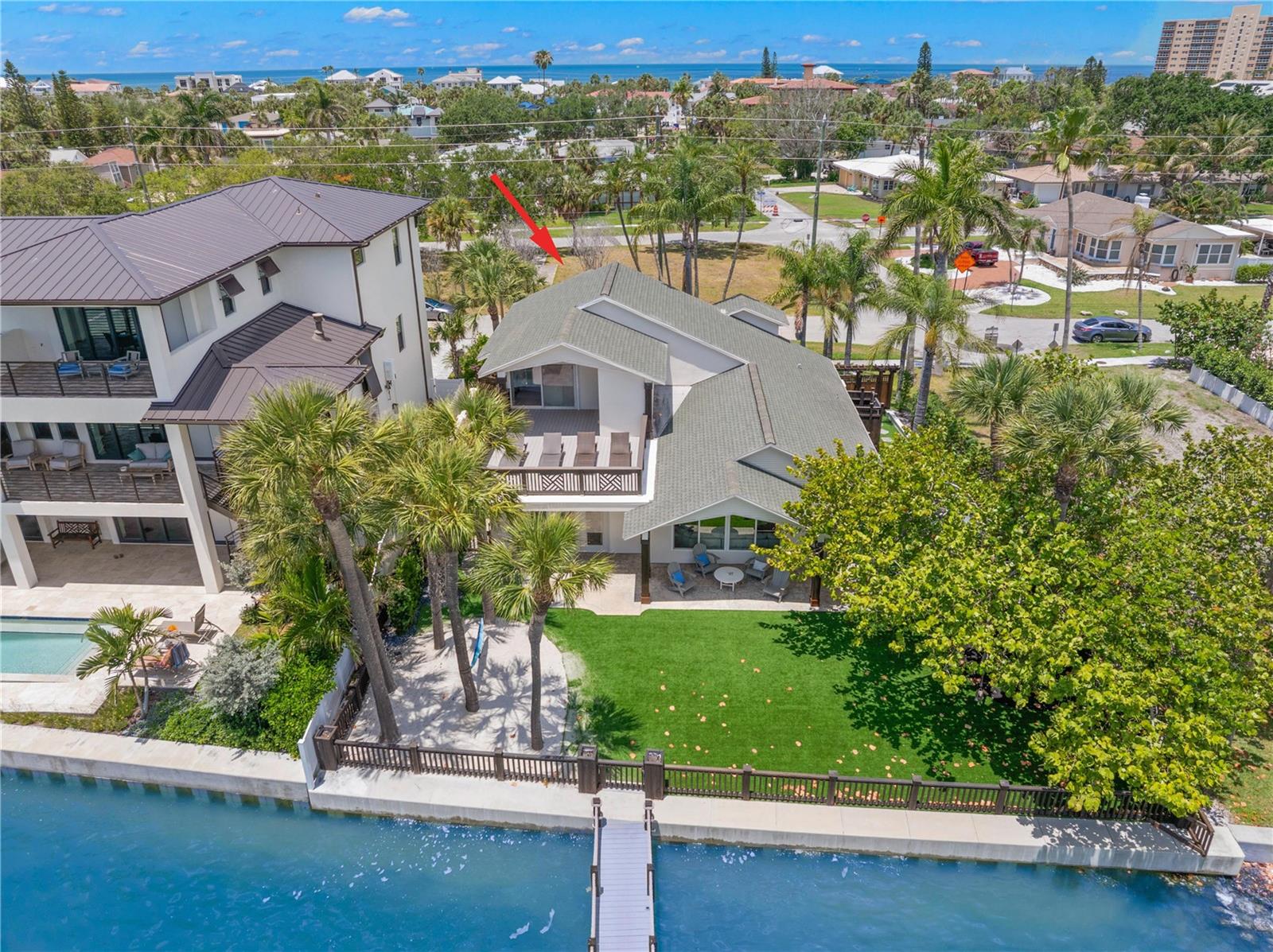 819 BAY ESPLANADE, CLEARWATER BEACH, FL — photo 62