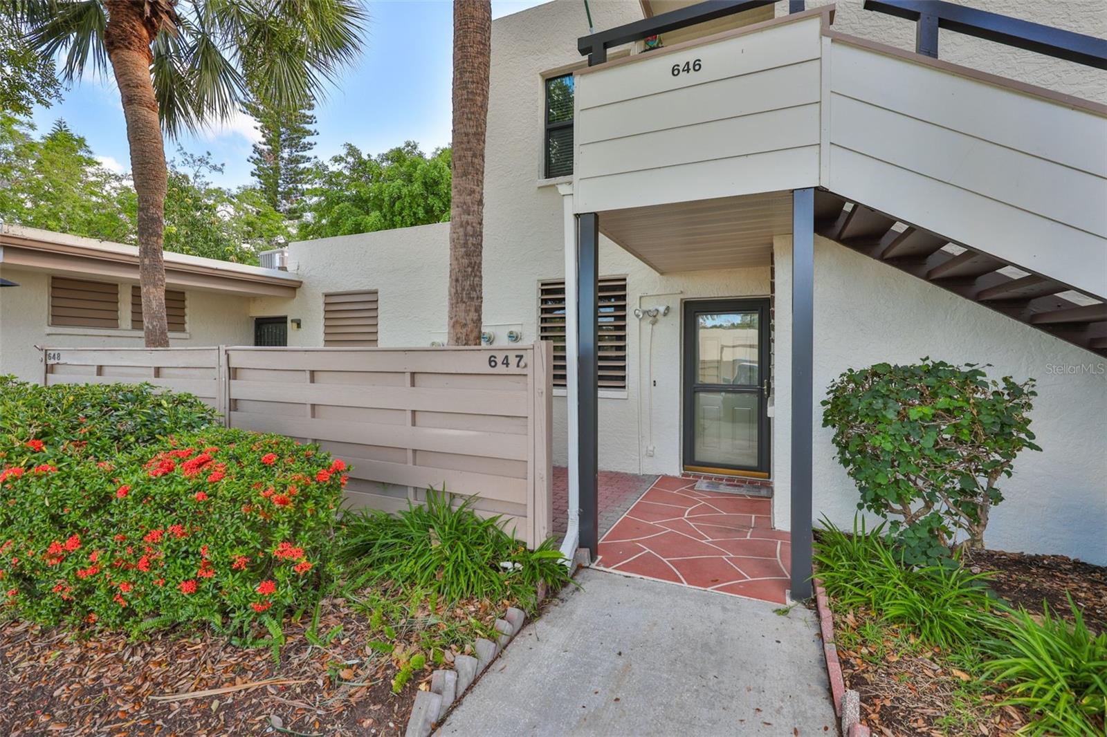 647 WOODLAWN DR #647, BRADENTON, FL — photo 2
