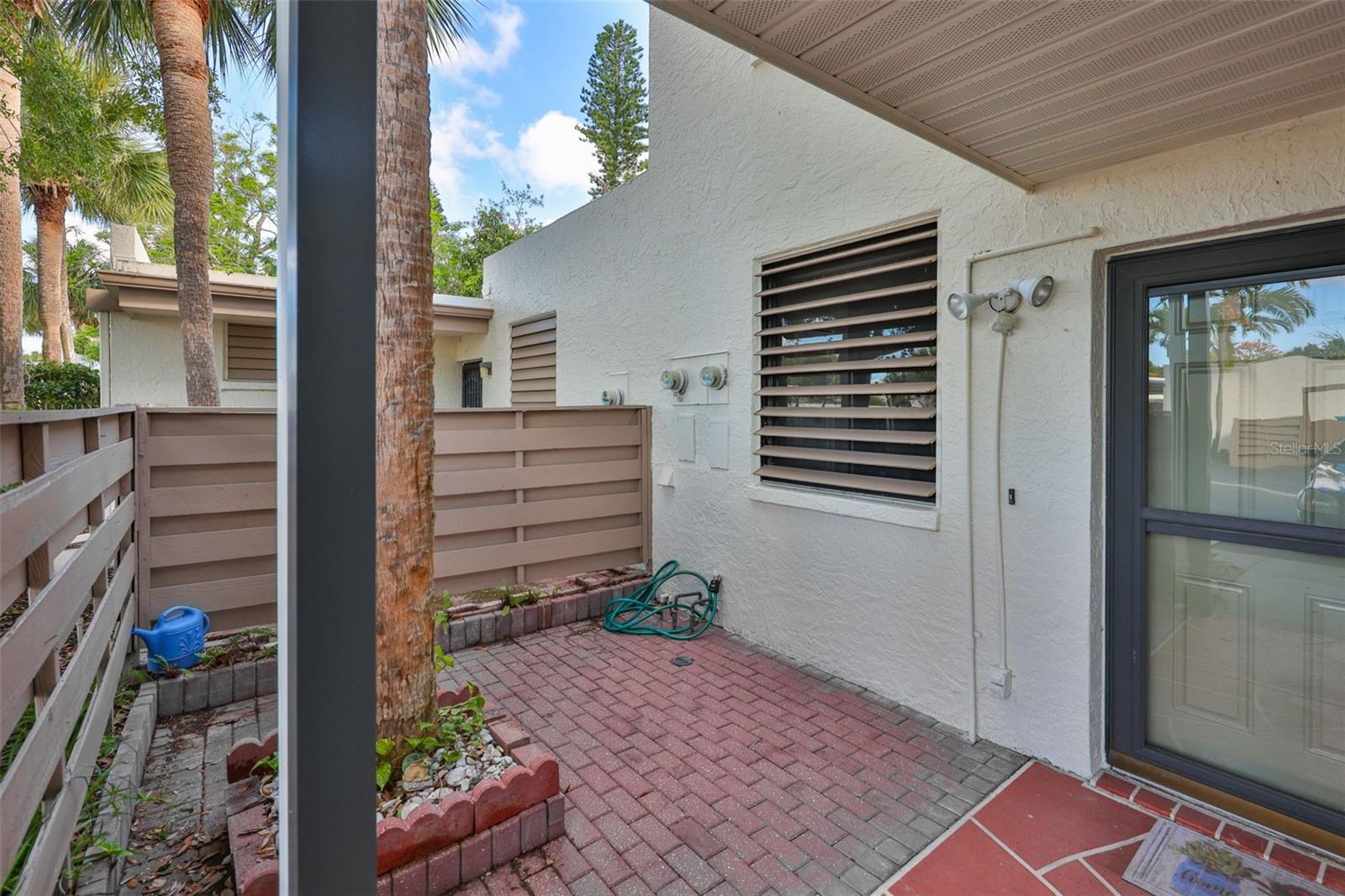 647 WOODLAWN DR #647, BRADENTON, FL — photo 3