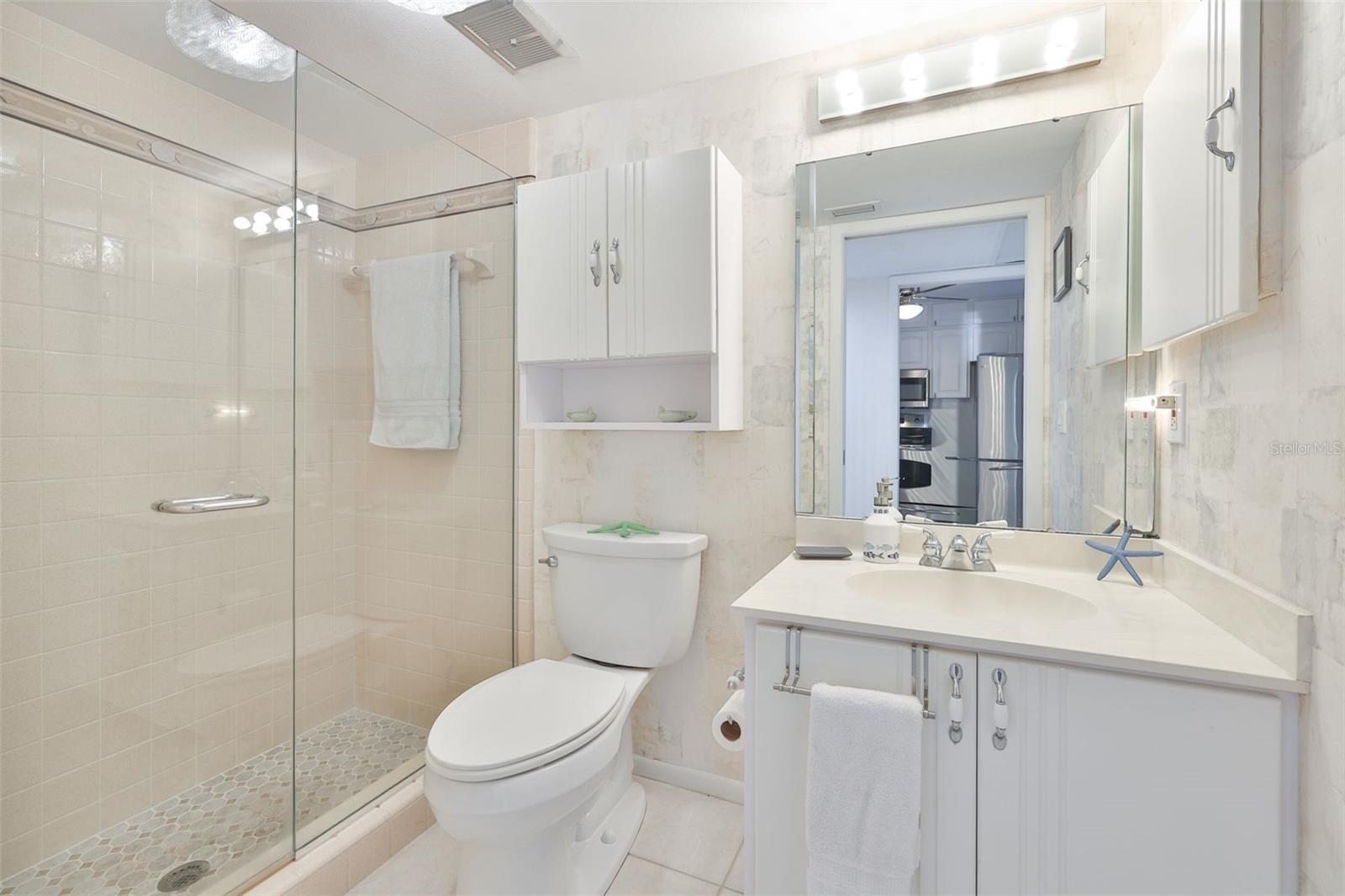 647 WOODLAWN DR #647, BRADENTON, FL — photo 11