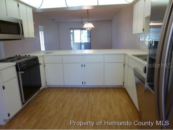 6460 RIVER RUN BLVD, WEEKI WACHEE, FL — photo 14