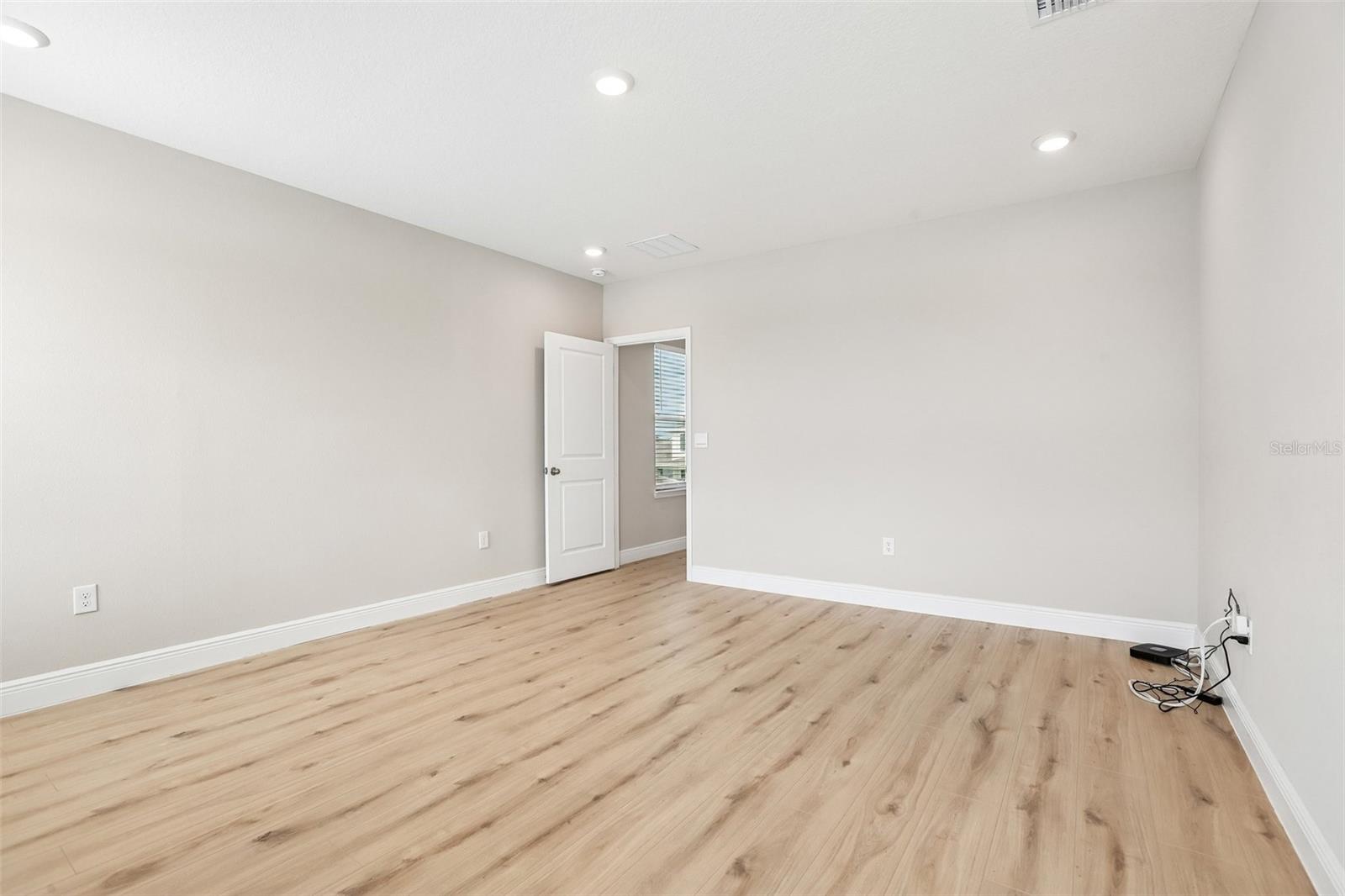 327 MANGROVE MANOR DR, APOLLO BEACH, FL — photo 15