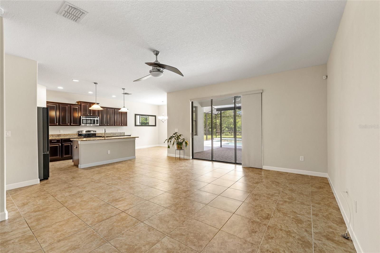 2892 SPRING BREEZE WAY, KISSIMMEE, FL — photo 12