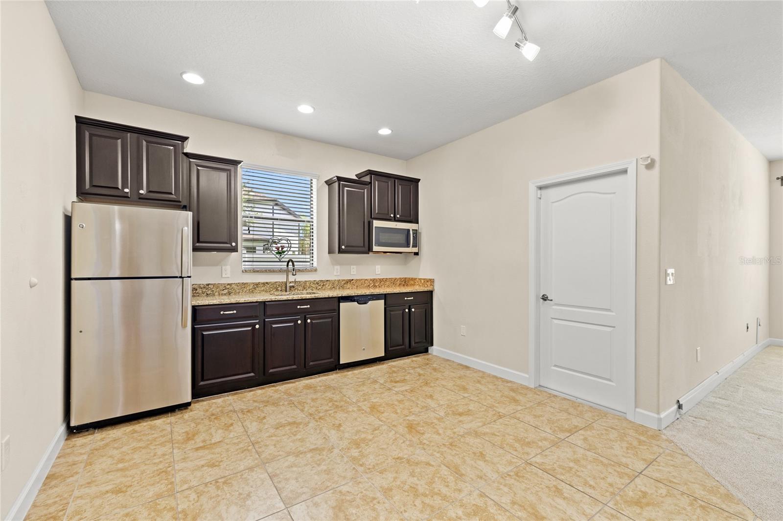 2892 SPRING BREEZE WAY, KISSIMMEE, FL — photo 47