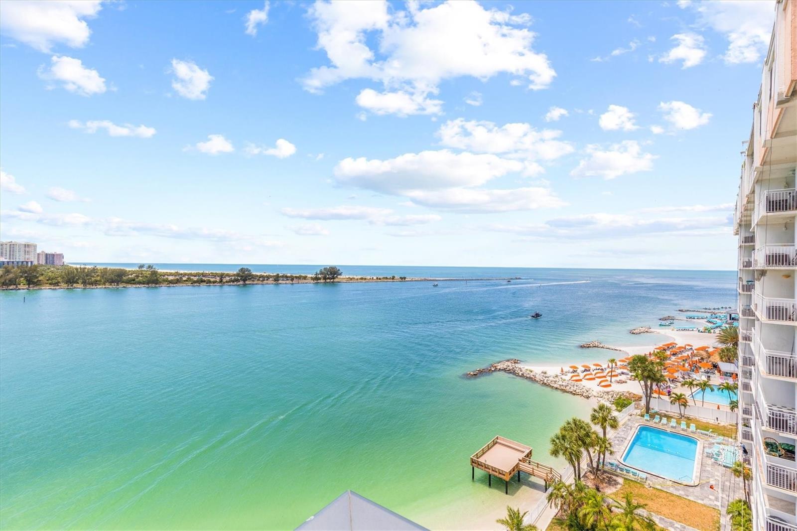691 S GULFVIEW BLVD #815, CLEARWATER BEACH, FL — photo 2
