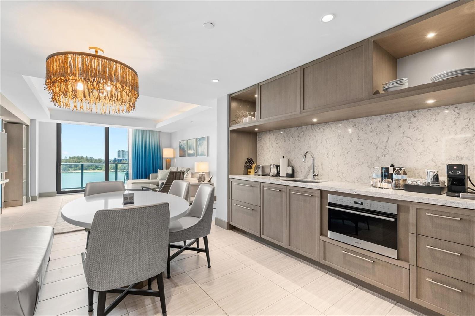 691 S GULFVIEW BLVD #815, CLEARWATER BEACH, FL — photo 3