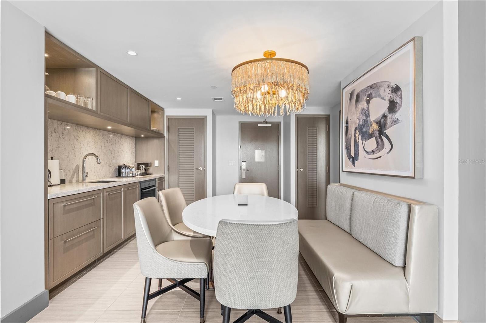 691 S GULFVIEW BLVD #815, CLEARWATER BEACH, FL — photo 5