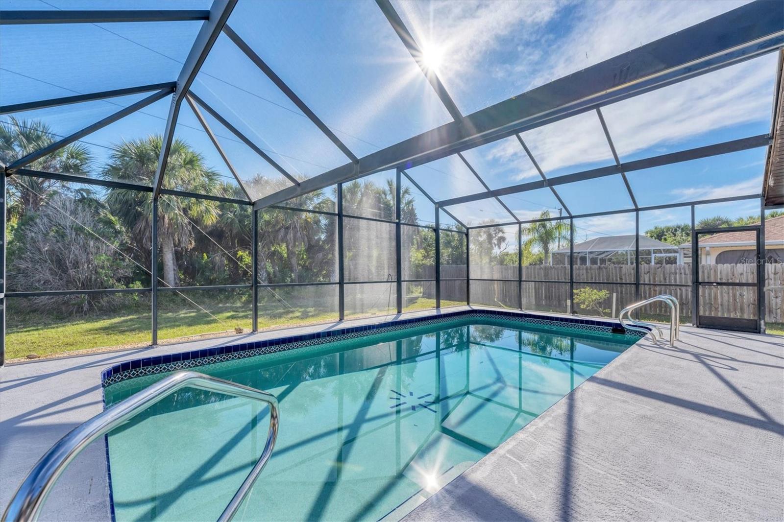 18091 EAU GALLIE CIR, PORT CHARLOTTE, FL — photo 4
