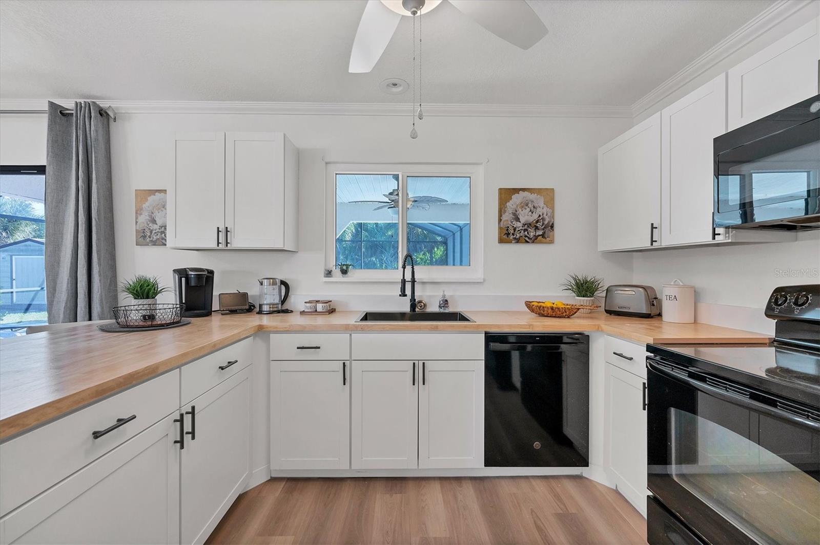 18091 EAU GALLIE CIR, PORT CHARLOTTE, FL — photo 11