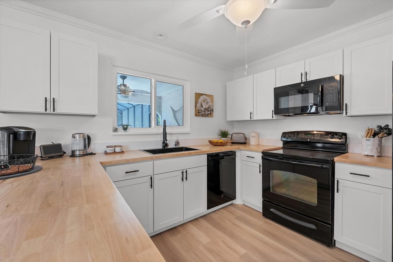 18091 EAU GALLIE CIR, PORT CHARLOTTE, FL — photo 13