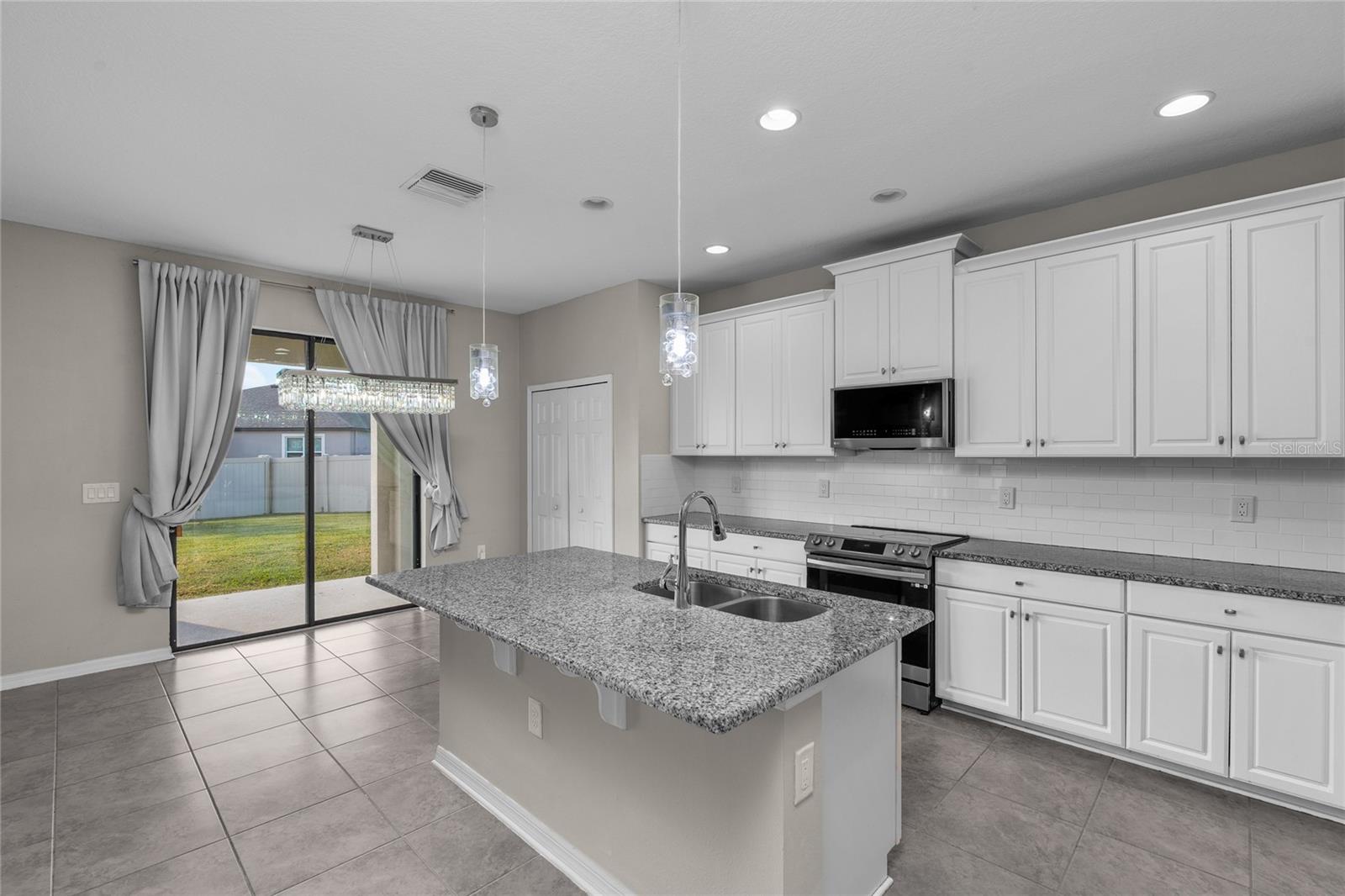 18576 OBREGAN DR, SPRING HILL, FL — photo 22