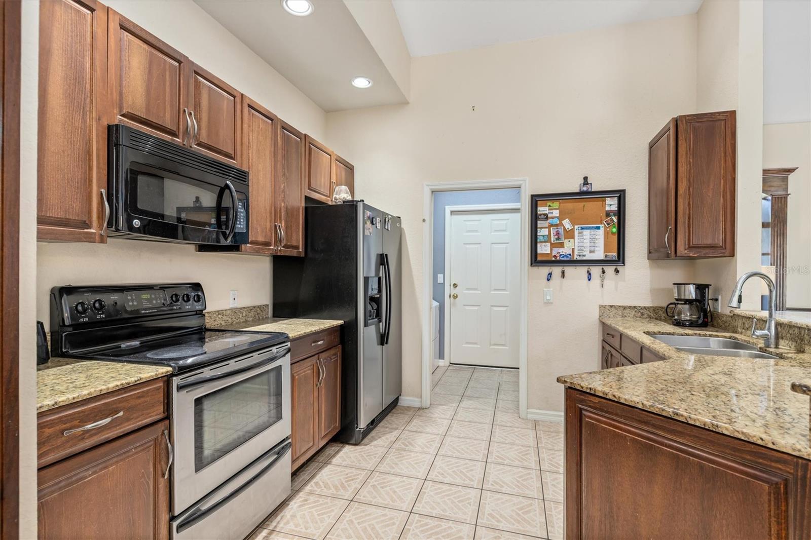 10056 LEBANON DR, PORT CHARLOTTE, FL — photo 8