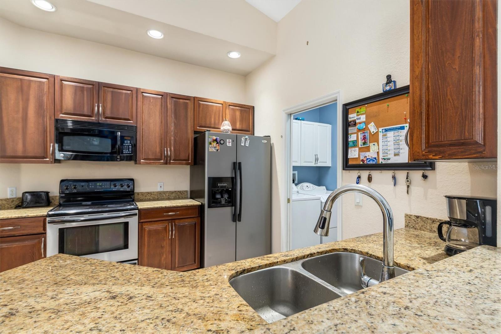 10056 LEBANON DR, PORT CHARLOTTE, FL — photo 11