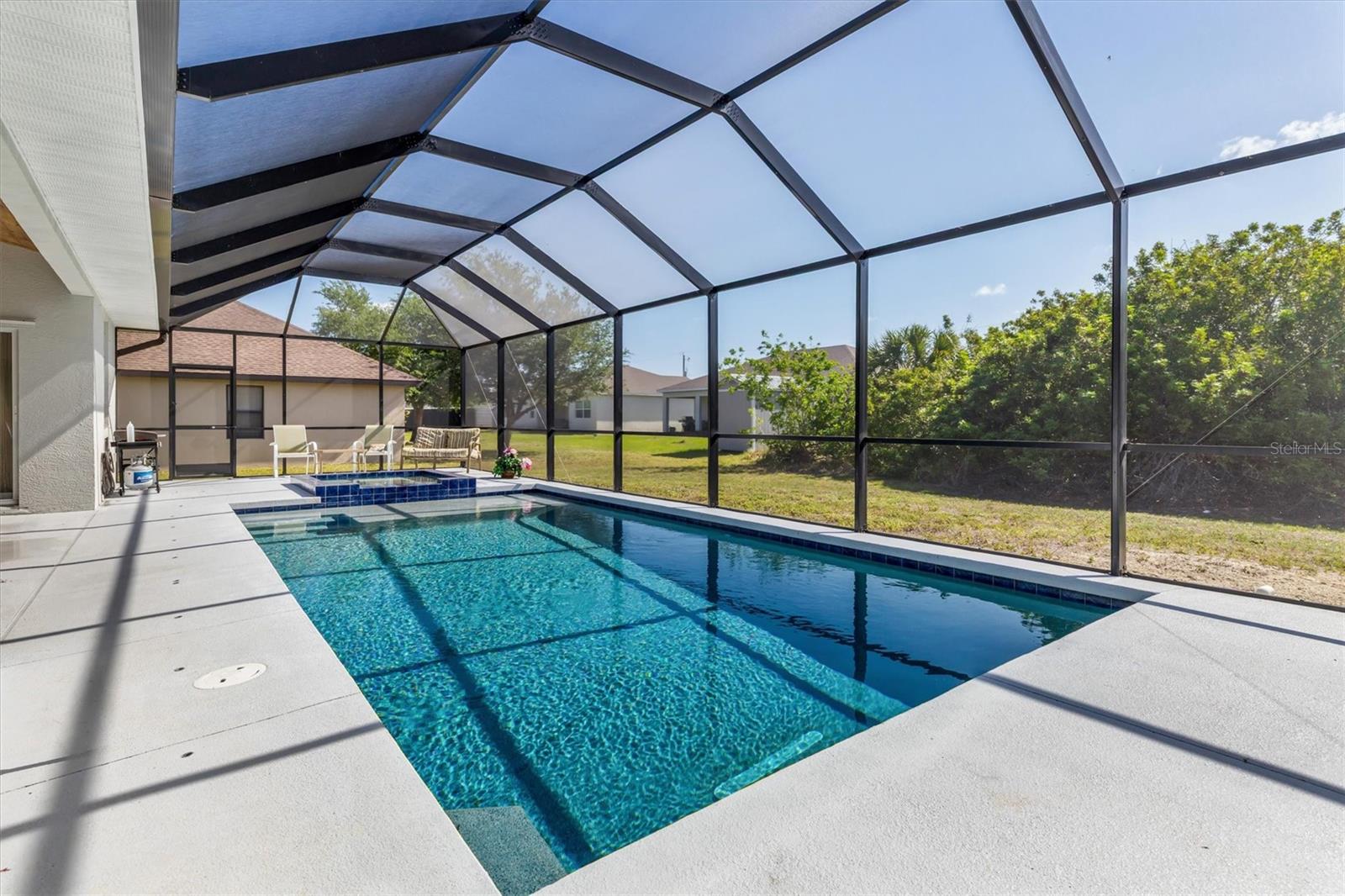 10056 LEBANON DR, PORT CHARLOTTE, FL — photo 29