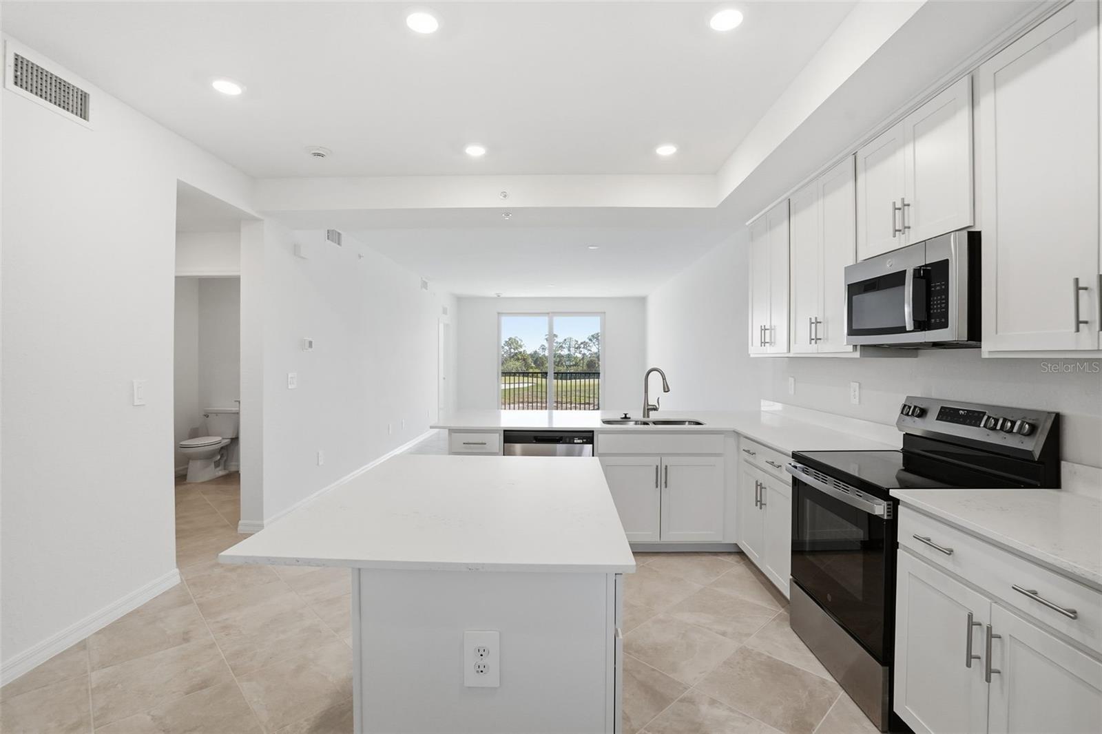 19110 SCALLOP LOOP #204, LAKEWOOD RANCH, FL — photo 6