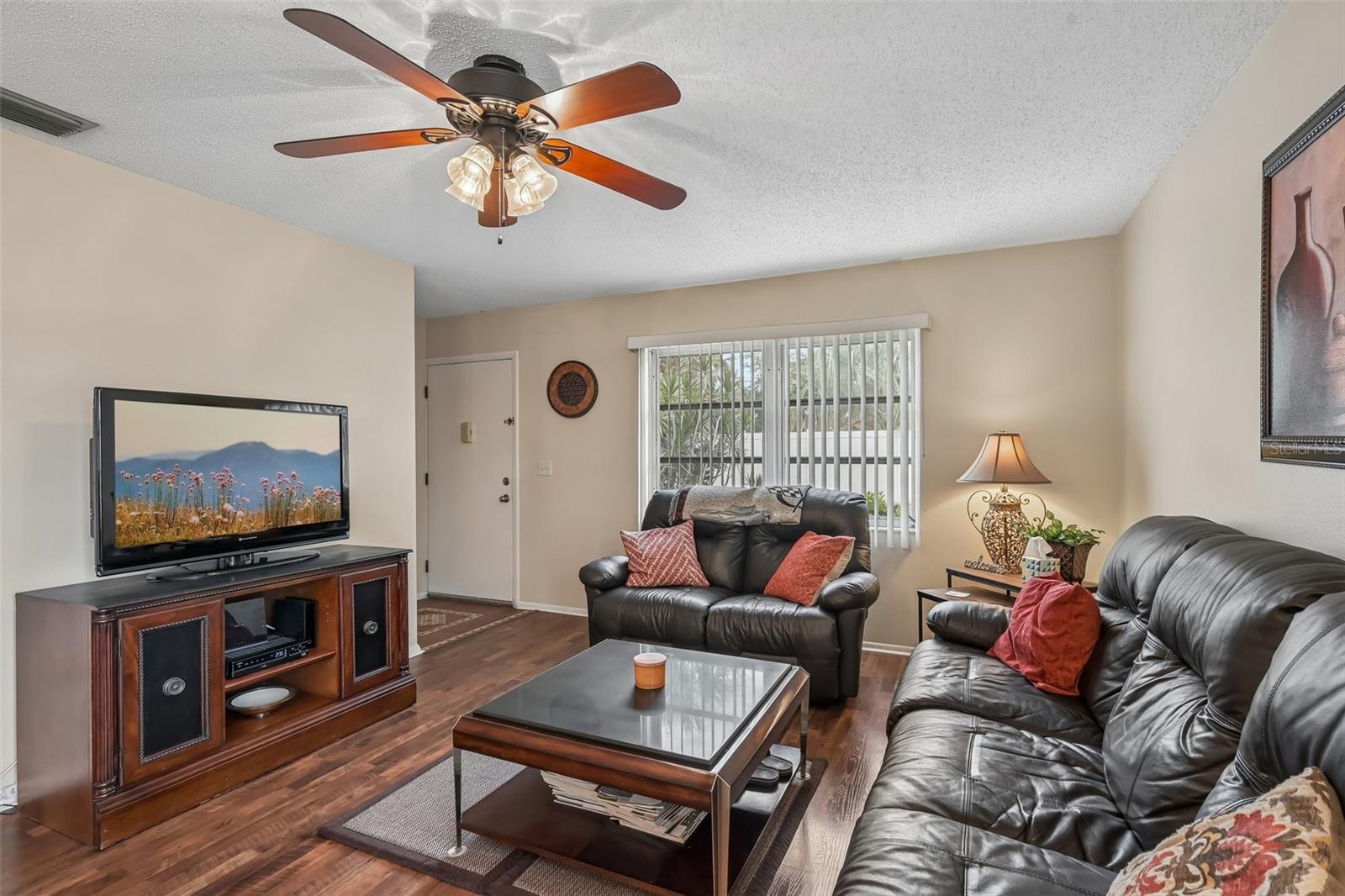 390 301 BLVD W #4D, BRADENTON, FL — photo 4