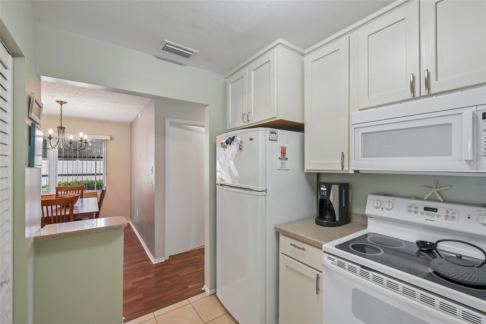 390 301 BLVD W #4D, BRADENTON, FL — photo 10