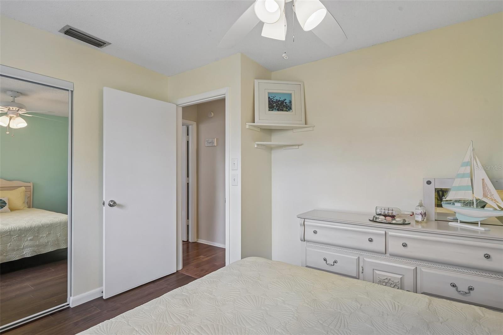 390 301 BLVD W #4D, BRADENTON, FL — photo 15
